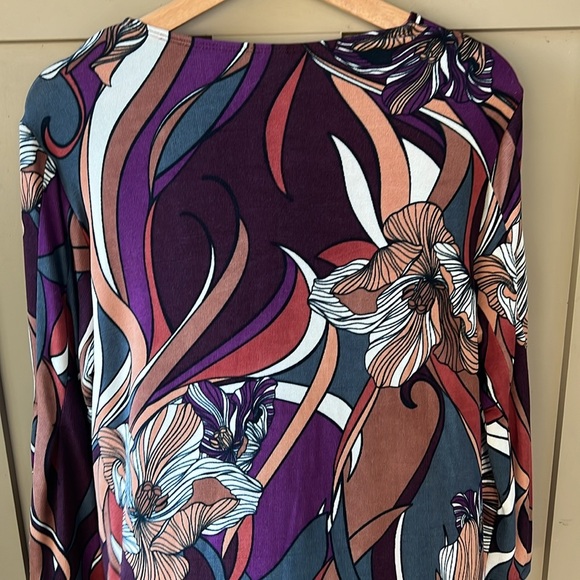 Chico’s Travelers Sz L Baroque Autumnal Floral Print V Neck Bell Sleeve Blouse - Picture 9 of 9